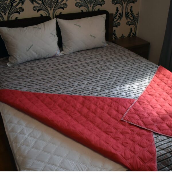 Cuvertura matlasata din microfibra imprimeu multicolor 220x240cm CMI-1